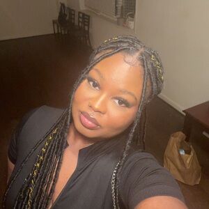 Meet your Posher, Nanayaa